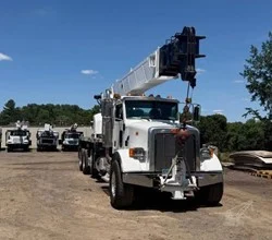 2012 Altec AC38-127 MOUNTED ON 2012 PETERBILT 365