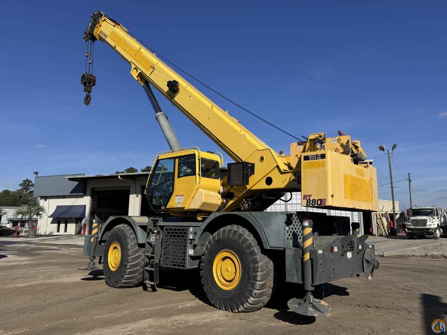 2012 Grove RT880E