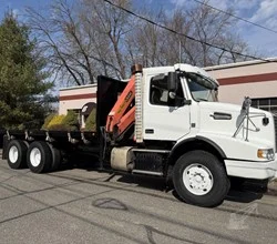 2017 PALFINGER PK12000 MOUNTED ON 2017 VOLVO VHD64B300