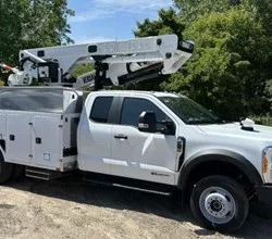 2023 VERSALIFT VST47I MOUNTED ON 2023 FORD F550 SD XL