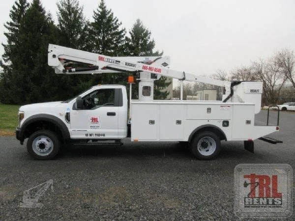2019 VERSALIFT SST40EIH MOUNTED ON 2019 FORD F550