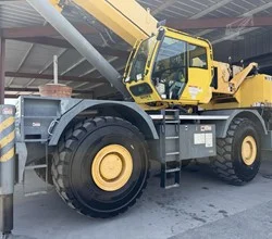 2011 Grove RT880E