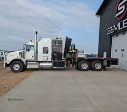 2014 PM 23.5SP MOUNTED ON 2016 KENWORTH T800