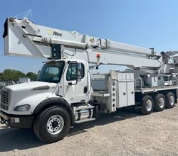 2015 Altec AH125 MOUNTED ON 2015 FREIGHTLINER BUSINESS CLASS M2 112