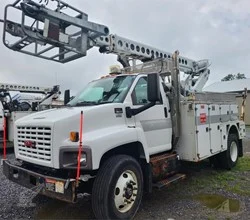 2009 Altec AT40C MOUNTED ON 2009 GMC TOPKICK C8500