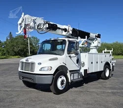 2019 Altec DM47BTR MOUNTED ON 2019 FREIGHTLINER BUSINESS CLASS M2 106