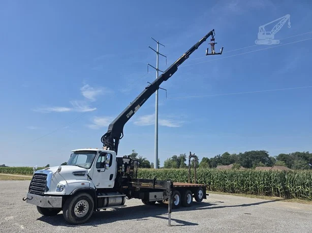 2013 HIAB XS335K-4 HIPRO MOUNTED ON 2014 FREIGHTLINER 114SD