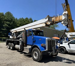 2014 MANITEX 40124SHL MOUNTED ON 2014 PETERBILT 337