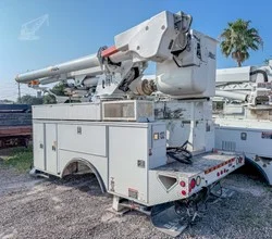2014 ALTEC L42M MOUNTED ON 2014 13 FT