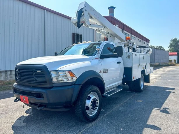2015 ETI ETC37IH MOUNTED ON 2015 RAM 5500 HD