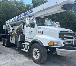 2007 MANITEX 38100SHL MOUNTED ON 2007 STERLING L9500