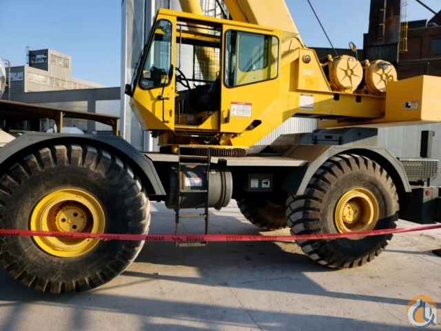 2000 Grove RT750E