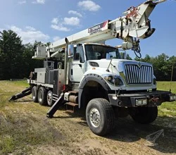2013 Terex GENERAL 65 MOUNTED ON 2013 INTERNATIONAL WORKSTAR 7600