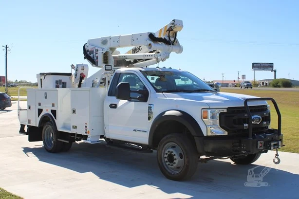 2020 ALTEC AT41M MOUNTED ON 2020 FORD F550