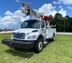 2025 Terex COMMANDER 4047 MOUNTED ON 2025 FREIGHTLINER BUSINESS CLASS M2 106 PLUS