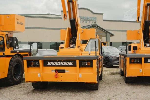 2025 BRODERSON IC200-3J