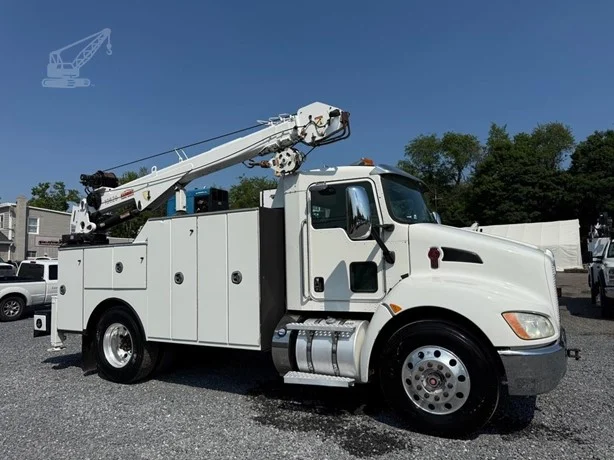 2013 Summit TRUCK BODIES 10629 MOUNTED ON 2013 KENWORTH T370