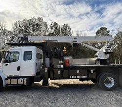 2016 Altec LS63 MOUNTED ON 2016 FREIGHTLINER BUSINESS CLASS M2 106