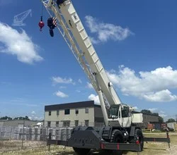 2011 Terex RT555
