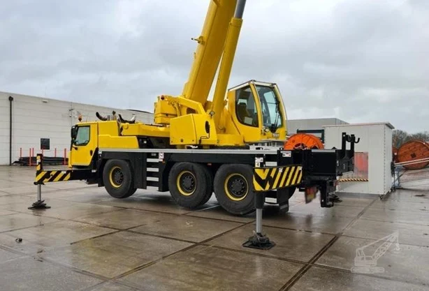 2019 LIEBHERR LTM1060-3.1