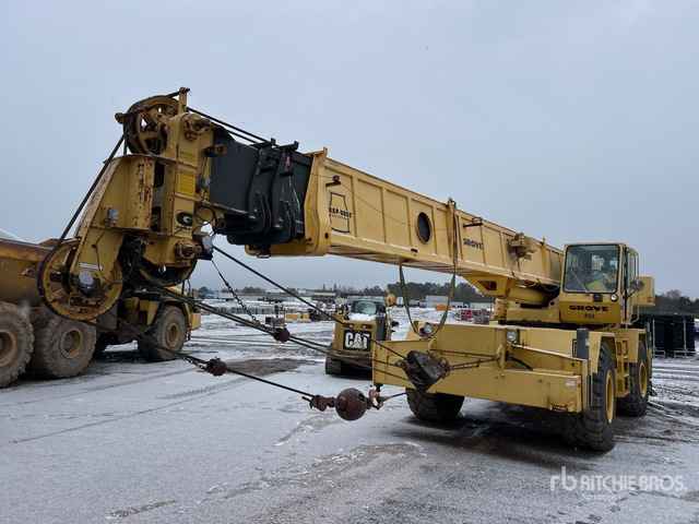 1990 Grove RT-740B