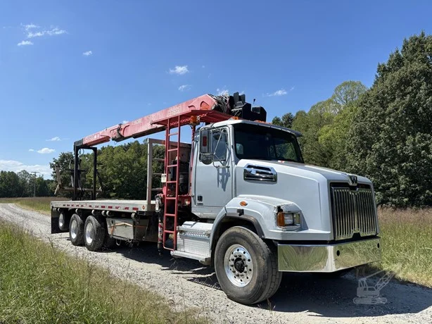 2015 FASSI F280SE MOUNTED ON 2015 WESTERN STAR 4700