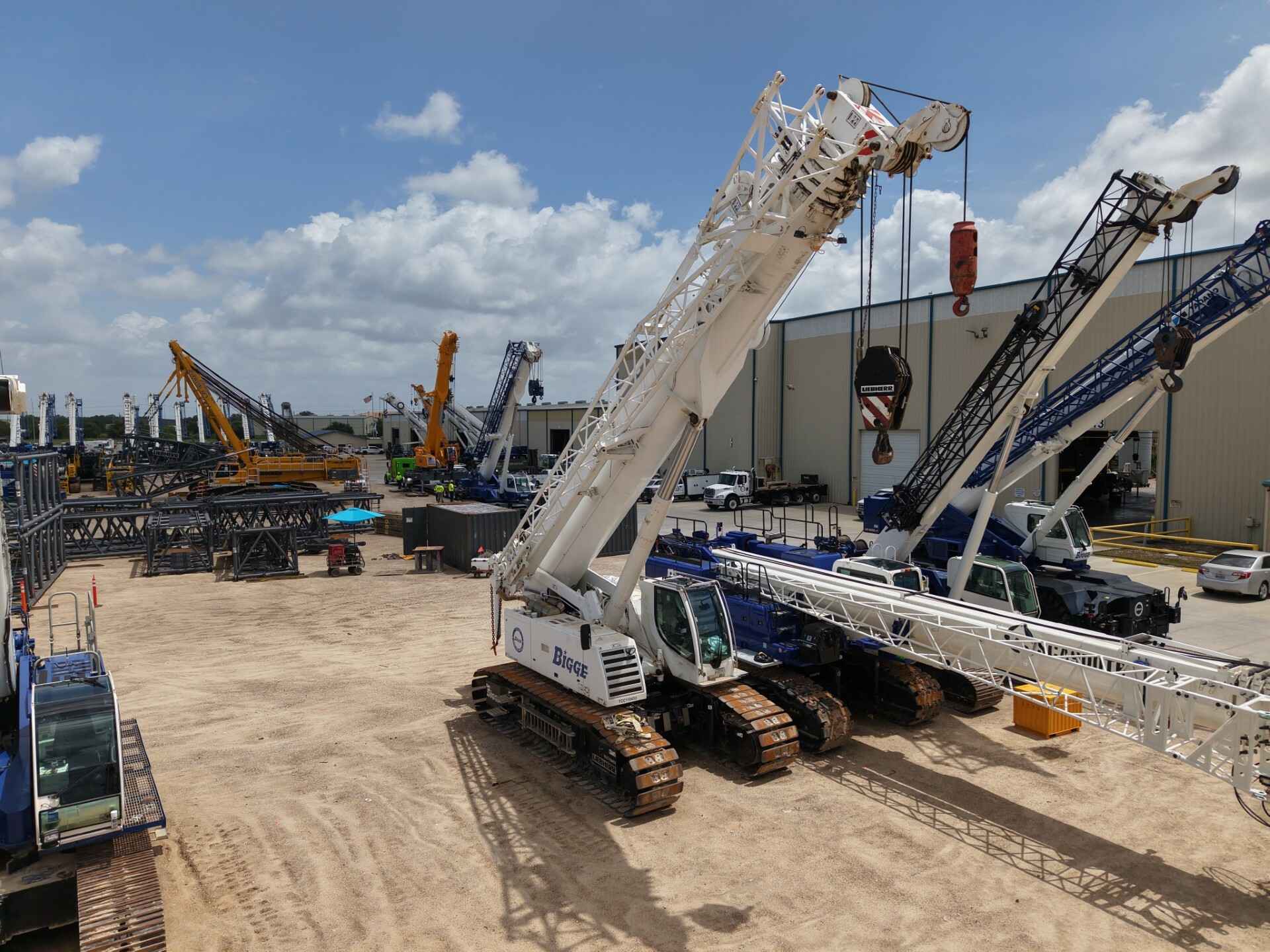2017 Liebherr LTR 1100