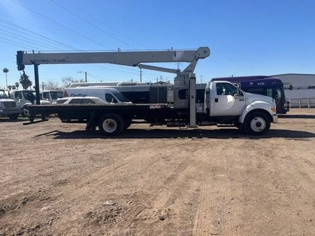 2013 National 571E2 MOUNTED ON 2015 FORD F750