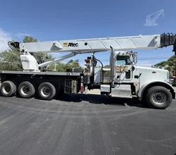 2014 ALTEC AC35-127S MOUNTED ON 2014 PETERBILT 365
