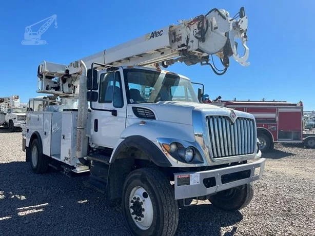 2018 ALTEC DC47TR MOUNTED ON 2019 INTERNATIONAL WORKSTAR 7300