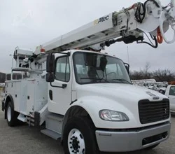 2020 ALTEC DC47TR MOUNTED ON 2021 FREIGHTLINER BUSINESS CLASS M2 106