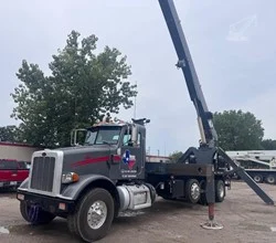 2014 National 900A MOUNTED ON 2014 PETERBILT 365