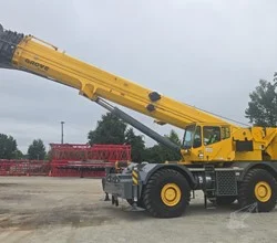 2011 Grove RT890E