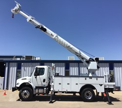 2013 ALTEC DC47TR MOUNTED ON 2014 FREIGHTLINER BUSINESS CLASS M2 100