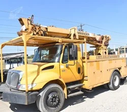2005 TEREX COMMANDER 4045 MOUNTED ON 2005 INTERNATIONAL DURASTAR 4300