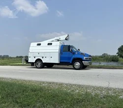2006 DUR-A-LIFT DT29 MOUNTED ON 2006 CHEVROLET KODIAK C4500