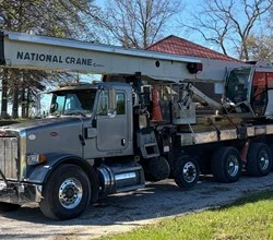 2011 National NBT40 MOUNTED ON 2011 PETERBILT 357