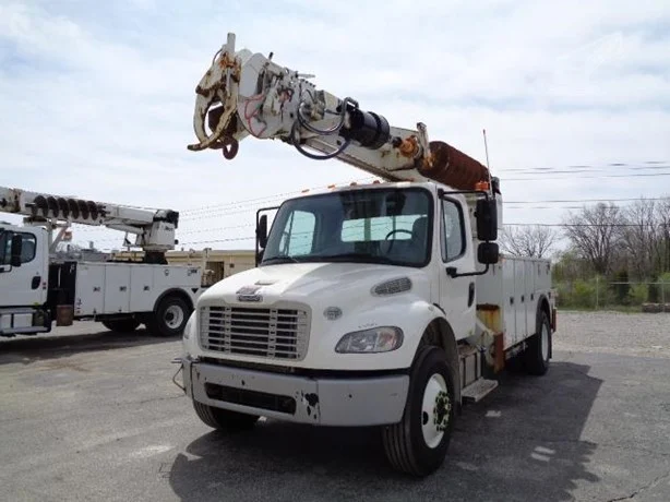 2017 ALTEC DC47TR MOUNTED ON 2018 FREIGHTLINER BUSINESS CLASS M2 106