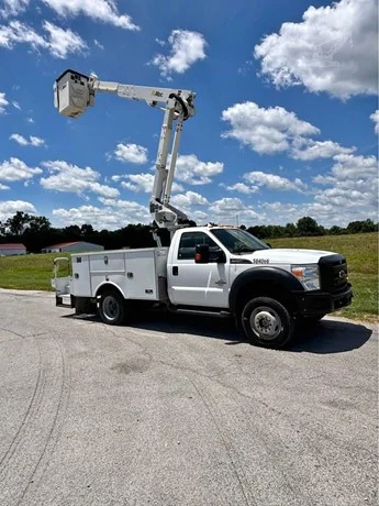 2016 ALTEC AT37G MOUNTED ON 2016 FORD F550 SD