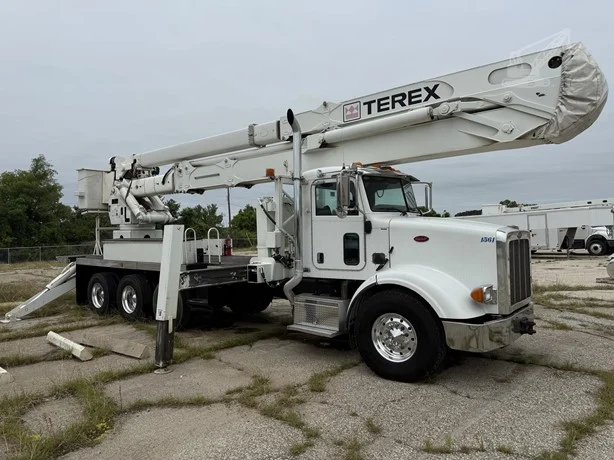 2010 Terex TM125 MOUNTED ON 2010 PETERBILT 365