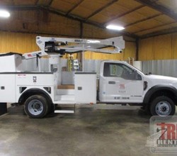 2019 VERSALIFT SST40EIH MOUNTED ON 2019 FORD F550