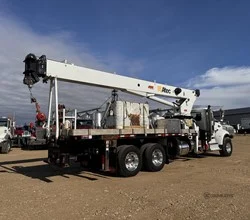 2014 Altec AC23-95B MOUNTED ON 2014 PETERBILT 382