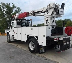 2019 TEREX COMMANDER 4047 MOUNTED ON 2020 FREIGHTLINER BUSINESS CLASS M2 106