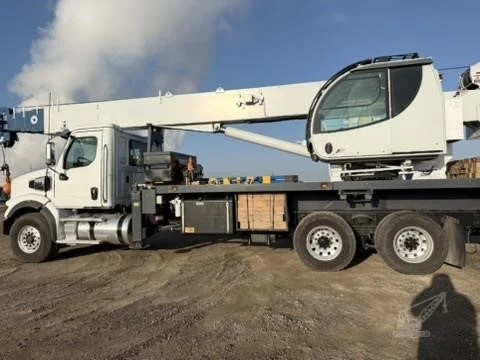 2023 Manitex 40124SHL MOUNTED ON 2023 WESTERN STAR 49X