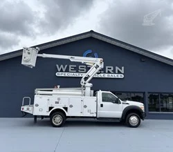 2012 ALTEC AT235 MOUNTED ON 2012 FORD F450