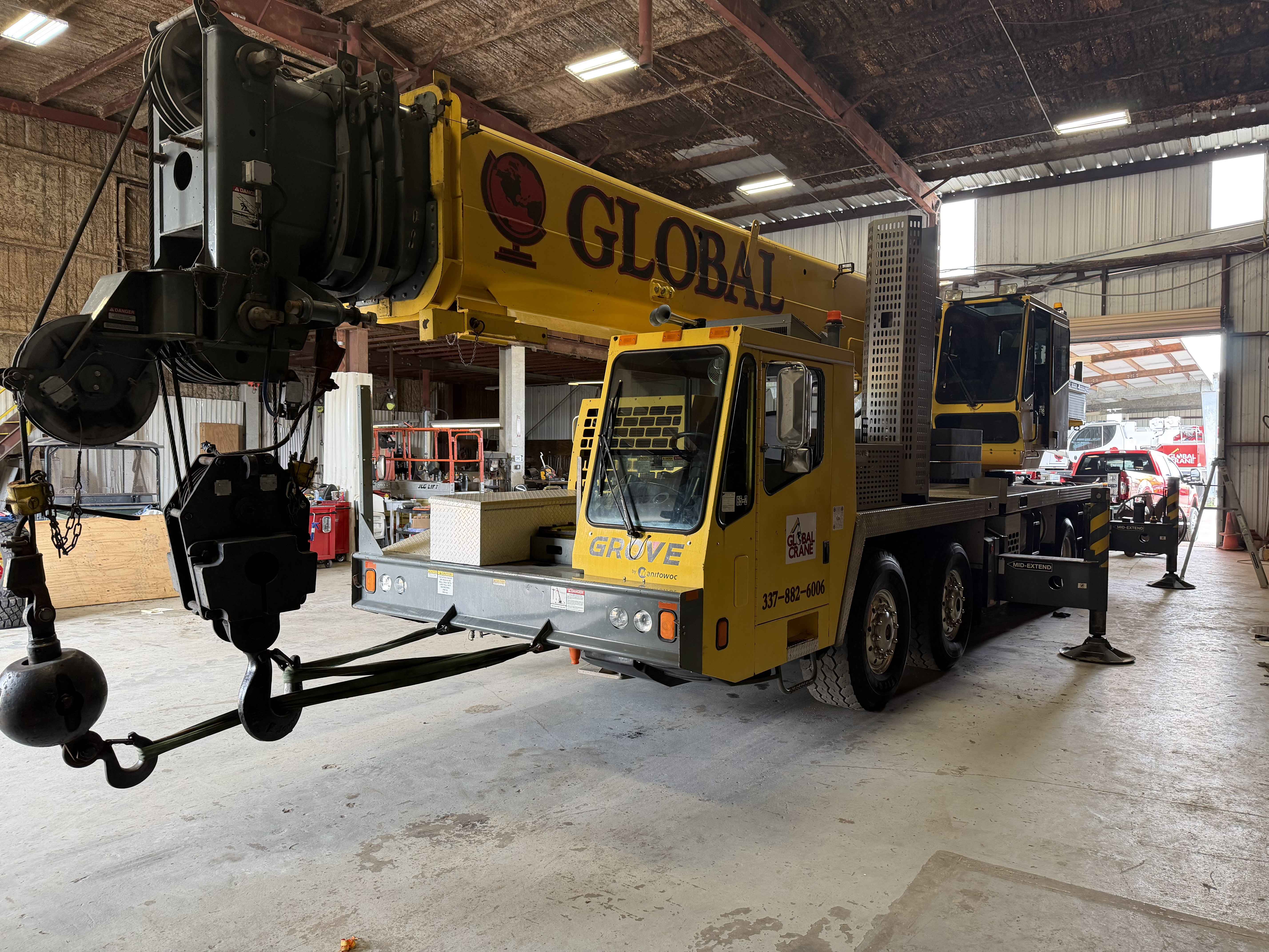 2013 Grove TMS700E