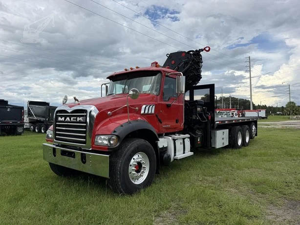 2017 HIAB XS322E-7 HIPRO MOUNTED ON 2017 MACK GRANITE GU713