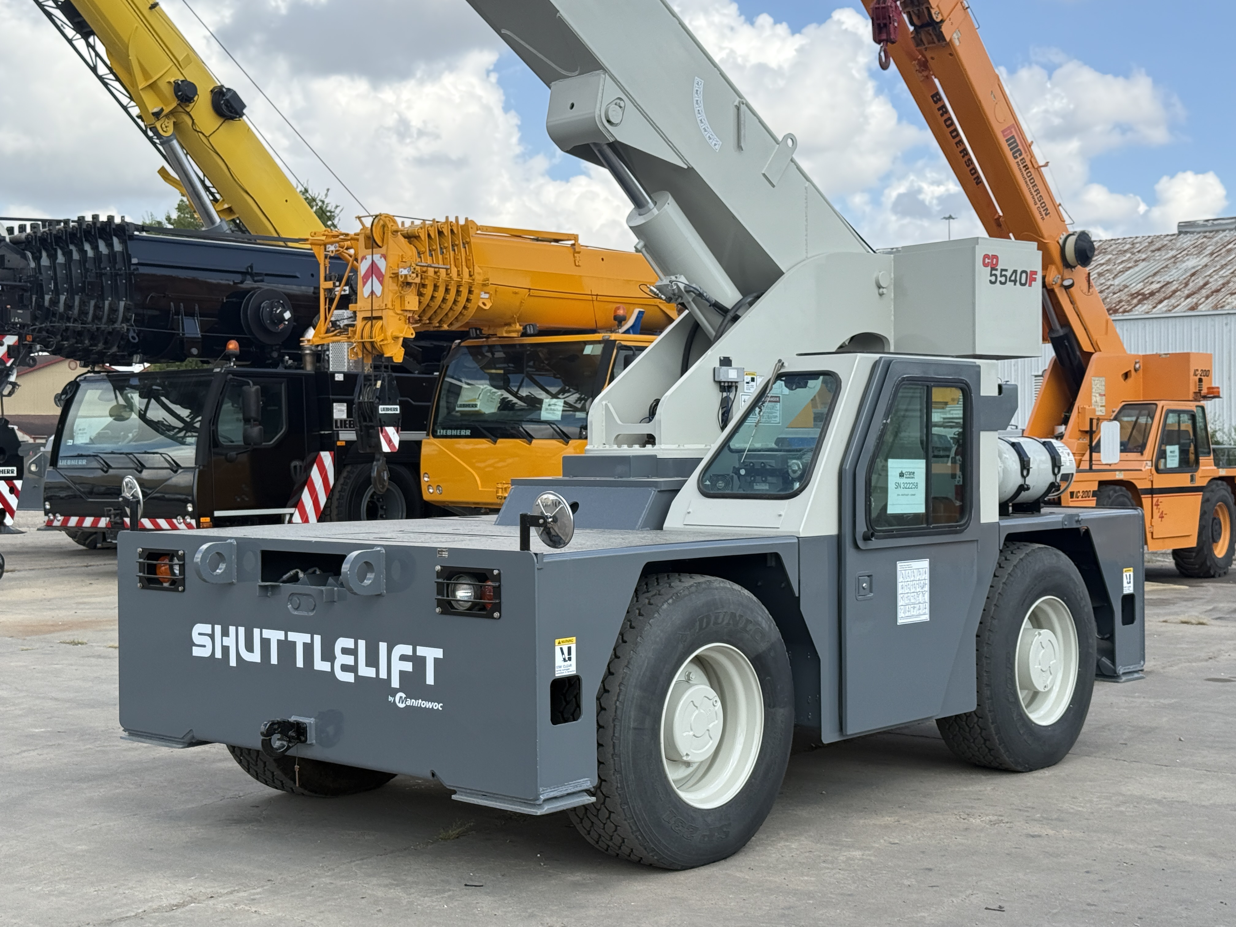 2014 Shuttlelift CD5540F
