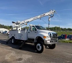2016 TEREX COMMANDER 4047 MOUNTED ON 2016 FORD F750 SD