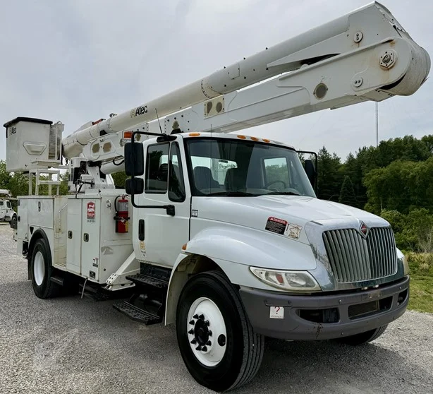 2018 ALTEC AA55 MH MOUNTED ON 2018 INTERNATIONAL DURASTAR 4300